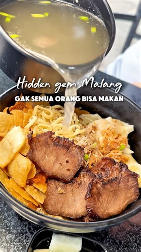 Kuliner hidden gem tapi gak semua orang bisa makan #shorts #kulinermalang #hiddengems #nonhalal