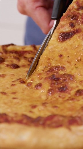 Introducing Baking School On-Demand: Pizza edition! Homemade Pizza: From Pan To Neapolitan Expert baker Martin Philip teaches the basics of baking great pizza. Learn four different doughs, two spectacular sauces, and how to use an Ooni Pizza Oven. SPECIAL INTRODUCTORY OFFER $10 off: right now just $30 for each class You can revisit the lessons as often as you like, allowing you to learn at your preferred pace. These classes also make a perfect gift — one that truly keeps on giving! EXPLORE ON-DE