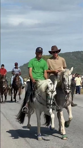 The Casimba do Barro Cavalcade was a show, come, come, take care, take care