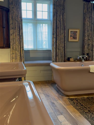 Miss Amanda Lamb on Reels