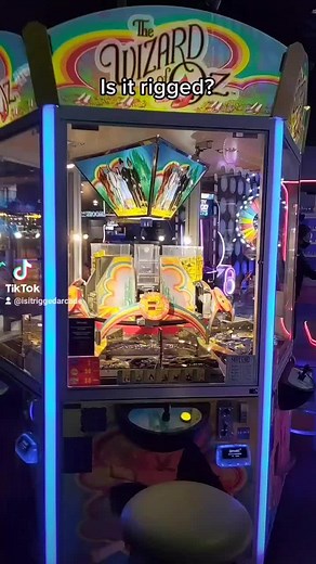 Is it Rigged? Wizard Of Oz #arcade #arcadegame #gaming #rigged #casino #jackpot #education #videogames #video