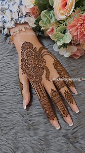 Indo-Arabic henna pattern❣️ Practice with me➡️ Follow for more @_shaa_henna_designing_ #reel #hennareel #arabichenna #simplehennadesign #hennaartistdubai #hennaart #arabicdesign #viralreel #hennaartistuae #floralhenna #hennatutorial #eiddubai #eid2025 #eidmehndi #eidhennainspo Dubaihennaartist dubai uaehenna sharjahhennaartist dubaievents dubaiwedding | SHAA Henna designing