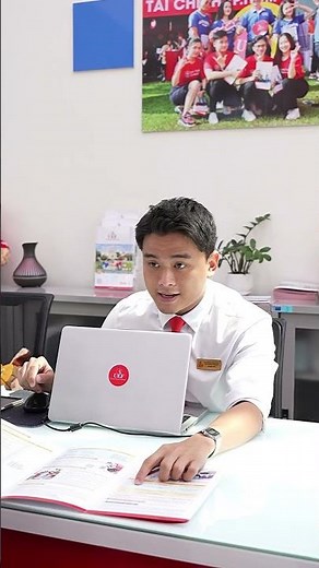 UEF HỖ TRỢ TẬN TÌNH THÍ SINH VÀ PHU HUYNH ĐẾN TƯ VẤN TRỰC TIẾP
