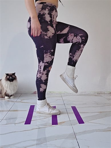 Shuffle Tutorial featuring Decoy 😆 #shuffledance #shuffletutorial #shuffle