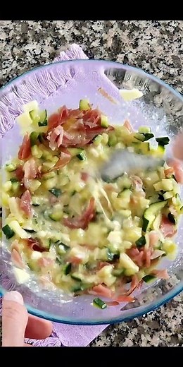 Soft, fluffy, and flavorful ZUCCHINI MUFFINS #lacucinadiloredana #zucchini