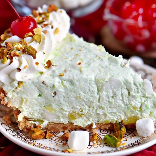 This easy Pistachio Pie recipe is a going to be hit with friends and family this holiday season! https://www.momontimeout.com/easy-pistachio-pie-recipe/ | Crazy Good Food