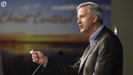 David Chadwick, former pastor of Forest Hill church in Charlotte said tensions between him and his senior staff made him leave Forest Hill. Chadwick now pastors a new church just a few miles away. | The Charlotte Observer