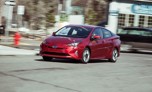 2018 Toyota Prius Review, Pricing, and Specs