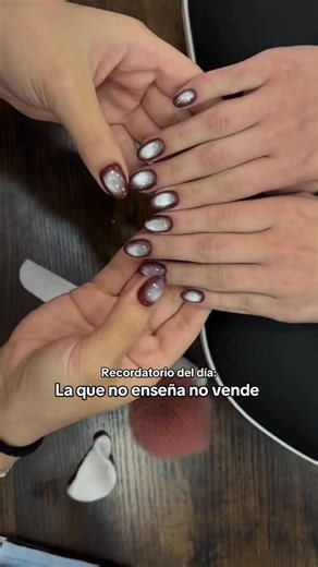 3.7K views · 73 reactions | Somos twins ✨ #nails #nailsnailsnails #nailartist #nailart #emprendimiento #businesswoman #uñas #nailtech #manicurista #ojodegato #cateyesnails | ROM Beauty Lab | Facebook