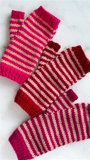 How to make fingerless gloves: thoughtful handmade gift idea