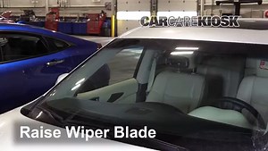 Front Windshield Wiper Blade Change: 2016 Infiniti QX60 3.5L V6