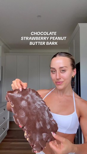 Delicious Chocolate Strawberry Peanut Butter Bark Recipe