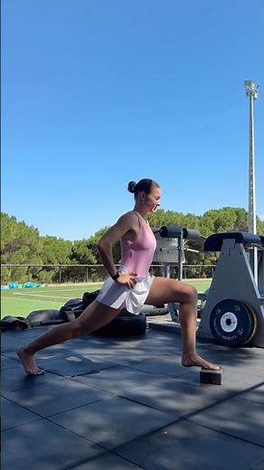 Deficit split squat hold, heel float