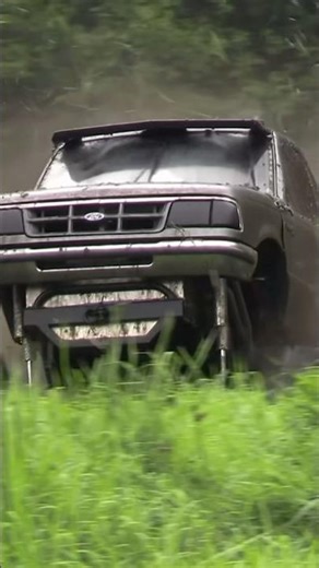 FORD RANGER Pure Michigan Swamp Bogging