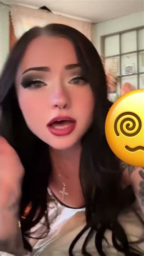 E girl gassy farting 💨🤣 #shorts