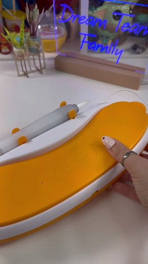 Color Wonder Magic Light Brush - Crayola ASMR