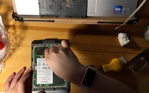 Kindle touch电源键失灵，拆机更换大成功！