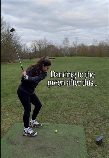 Golf Girl's Hilarious Chip Shot Reaction