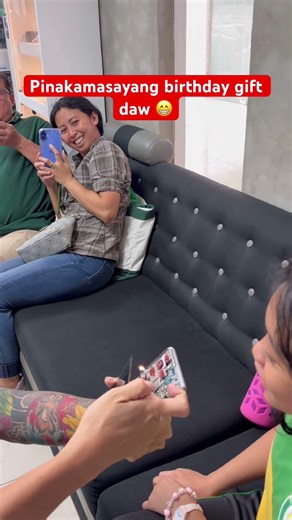 Isa daw sa wish nya ang matangal na ang pink line sa samsung nya