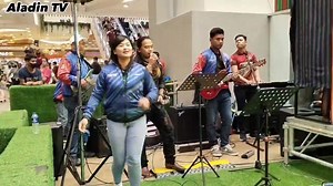 Manood lang sana bigla na pa guest sa SM😁😁😁 Singing with the Pro Cor band🥰 | Aladin TV