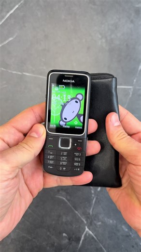 Exploring the Nokia 2710 Navigator Edition of 2009