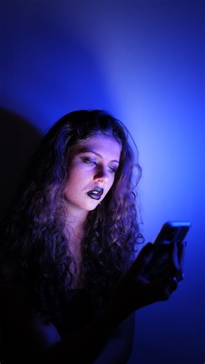 H A N A L E I S W A N on Instagram: "Born to consume. This poem is about my addiction to social media—a habit I’ve had since I got my first phone when I was around nine. It’s shaped how I live, pulling me into a loop of endless scrolling, away from my own reality. Breaking free feels impossible at times, but I’m trying. Writing this is a step toward awareness, and awareness is where change begins. I wanted to try something new and finally read one of my poems! Let me know if you like this format