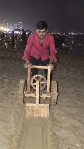 dekh lo bhai desi jugaad se load karne wala machine 😯