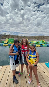 Want to visit a giant bouncy house on water or should I say a floating obstacle course? 💦🌵 @paquapark at Scorpion Bay has Arizonas first floating obstacle course! For $25 per person for 45 minutes it’s definitely worth it! My kids had a blast running, jumping, bouncing and of course falling!!! 🙌The course is 7000 sq/ft of inflatable fun for you to adventure on!!! Here are some tips before going!⬇️⬇️⬇️ ✅must be 7 years old and 45 inches tall ✅arrive 20 minutes early to check in and get life ja