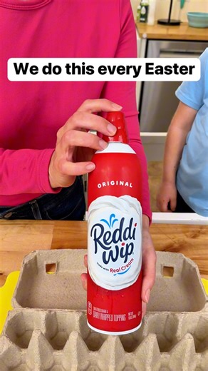 654K views · 1.4K reactions | How to dye Easter eggs using whipped cream and food coloring #eastereggs #easter2025 #whippedcream #kidsactivities | Liz & Jeff | Facebook