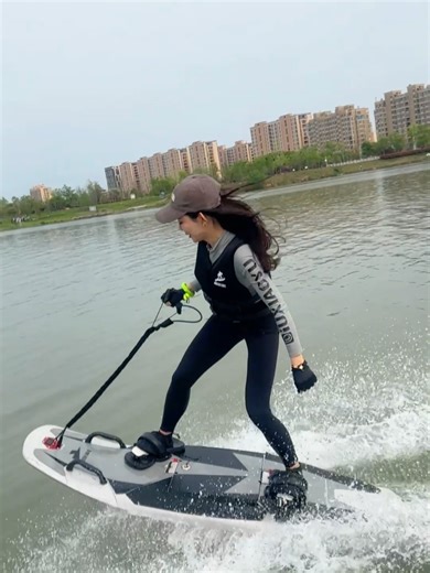 Explore Electric Surfboards for Beginners