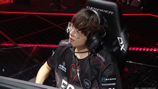 【EDG smoggy】短短几分钟导播猛切zzgg镜头 给我帅麻了 导播你也超爱是吧