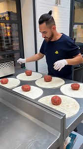 234K views · 720 reactions | Beef Burrito Pie! Easy hack to twist your average burrito 肋 | Chefclub GruB | Facebook