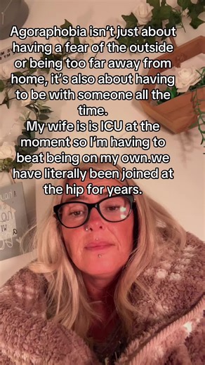 Understanding Agoraphobia: Coping with Anxiety Alone