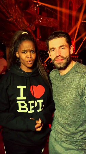 Casual Outfit Inspiration for Indoor Gatherings