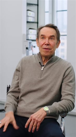 Sotheby's on Instagram: "Legends on legends – Jeff Koons reflects on the life and legacy of Roy Lichtenstein. From the first artwork Koons ever acquired to the easel Dorothy Lichtenstein gifted him, the artist shares why Lichtenstein’s work is a democratic experience, not an object to simply be revered. “Art can change who you are and you can transcend it and become someone else.” A Legacy Reimagined: Works from the Collection of Dorothy and Roy Lichtenstein is a celebration of Lichtenstein’s le