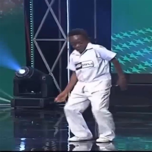 @negrito.bailando on Instagram: "Negrito bailando todo #negritobailatodo #negritobailando #negritobailandodaily"