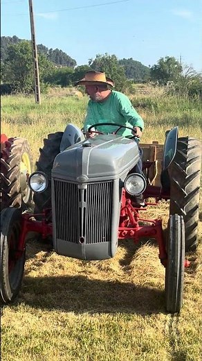 🚜🚜❤️ Clásicos Ferguson System, máquinas que revolucionaron el trabajo en el campo