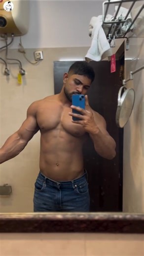 Built Through Pain, Shown Through Flexing #youtubeshorts #shorts