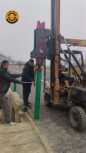 Road Guardrail Wall Pipe Installation Process - Goodtools and machinery make work easy
