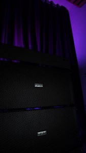 🎶 FBT MUSE 210LA – Line Array Activo Potencia que se siente. Cobertura que impresiona. Diseñado para escenarios que exigen sonido profesional sin concesiones. 🔊 2×10” driver de alta precisión ⚡ Sistema activo, potente y compacto 🎤 Ideal para eventos, conciertos y refuerzo sonoro profesional Cuando el sonido tiene que llegar claro, fuerte y parejo, MUSE 210LA responde. 📍 Disponible en AUDIOPRO PERÚ 📩 Escríbenos y lleva tu sistema al siguiente nivel. #FBT #Muse210LA #LineArray #AudioProfesion