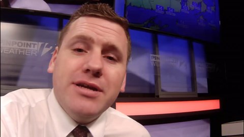 WPRI 12 Weather Now 11/26/25: Few Showers, Mild Today; Breezy and Chilly Thanksgiving