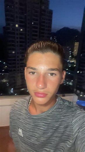 Scouse Trim Brunette Short Haircut Ideas