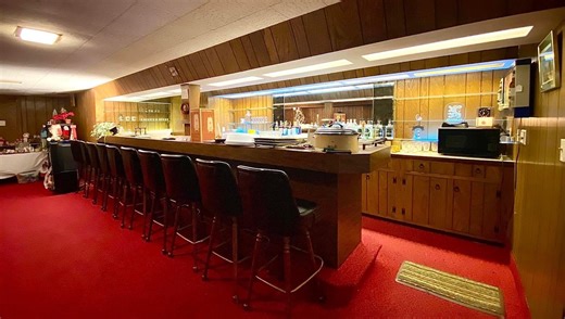 Mandatory Milwaukee/Wisconsin: Basement Bars!