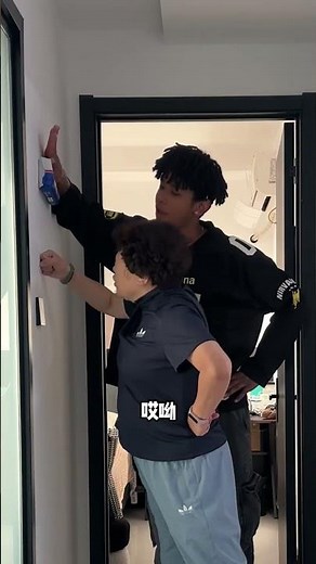 Crash & Face Slap: Painful But Hilarious