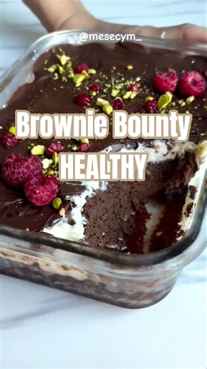 🔥BROWNIE BOUNTY HEALTHY - T'as 2 bananes et 2 œufs ? Fais ça ! 🍌🍫