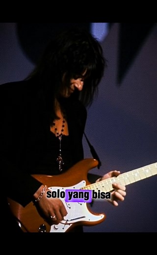 “Rahasia Tone Ikonik Richie Sambora” Gitar yang ikut membangun suara Bon Jovi. Stratocaster yang dirancang khusus untuk kekuatan, emosi, dan solo yang menggetarkan jutaan pendengar. Inilah Fender Richie Sambora Signature—ikon yang lahir dari panggung stadium rock. #RichieSambora #FenderStratocaster #SamboraStrat #BonJovi #GitarLegend #GuitarStory #RockLegend #StadiumRock #ToneGitar #MusisiDunia #GitarisIndonesia #MusisiIndonesia #CeritaMusik #FaktaMusik #KontenMusik #fyp #ReelsIndonesia #ShortsI