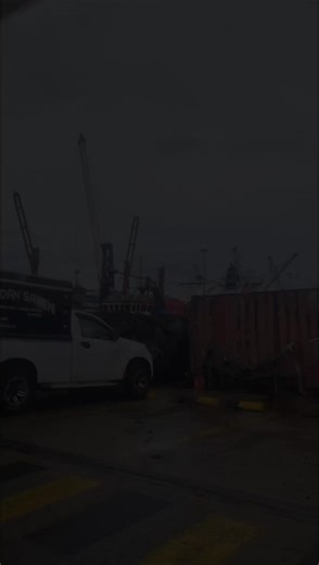 Importing Goods from China: Hustling in Rainy Weather