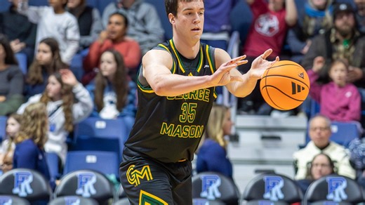 Cincinnati Bearcats pick up post Riley Allenspach from George Mason