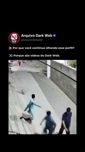 Arquivo Dark Web ☠️ on Instagram: "CLIQUE EM SEGUIR👆🏽👆🏽 Aqui está um guia simples para preparar uma batata assada irresistível: Ingredientes: • Batatas grandes (Asterix ou Inglesa são ideais) • Azeite de oliva ou manteiga derretida • Sal e pimenta-do-reino na medida • Ervas frescas ou secas (alecrim, tomilho, orégano) – opcional • Recheios variados (queijo, bacon, requeijão, creme de leite, etc.) Modo de Preparo: 1. Aqueça o forno: • Ajuste o forno para 200°C e deixe pré-aquecer enquanto pre