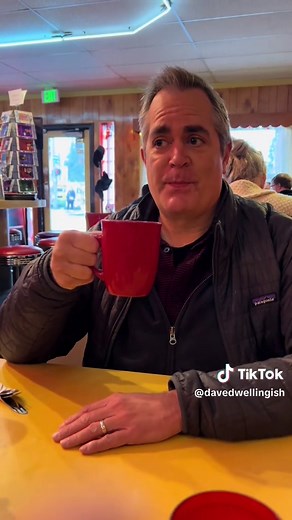 Exploring the Double R Diner in Twin Peaks, WA